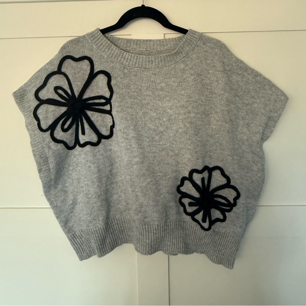 SHEIN Curve Grey Batwing Cropped Sweater with Black Floral Design - 2XL - NEW